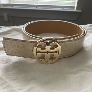 GUC 1 1/2 inch Tory Burch Reversible Gold/Tan Belt